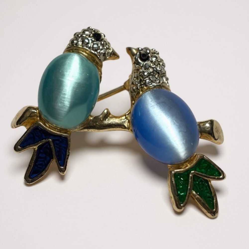 Vintage Double Bird Brooch Gold Tone w/ Blue & Green Glass Cabochons Rhinestones